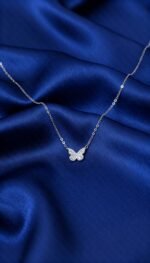 The Zircon butterfly necklace - Image 2